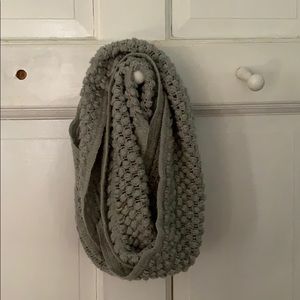 Infinity fluffy scarf